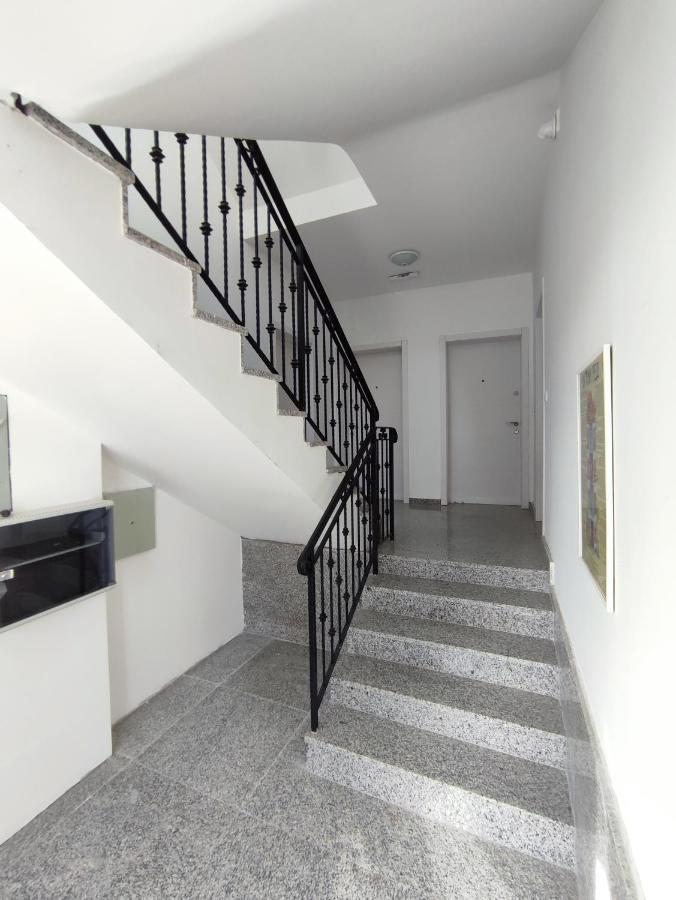 Morning Star Danica Apartment Surcin Exterior photo
